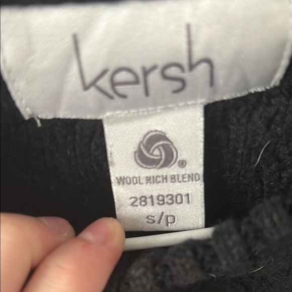 Black Cable Knit Sweater - Picture 3 of 4